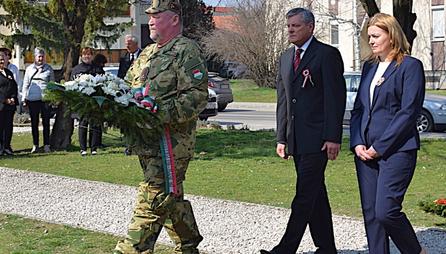 Március 15.  Városi megemlékezés Tolnán és Mözsön